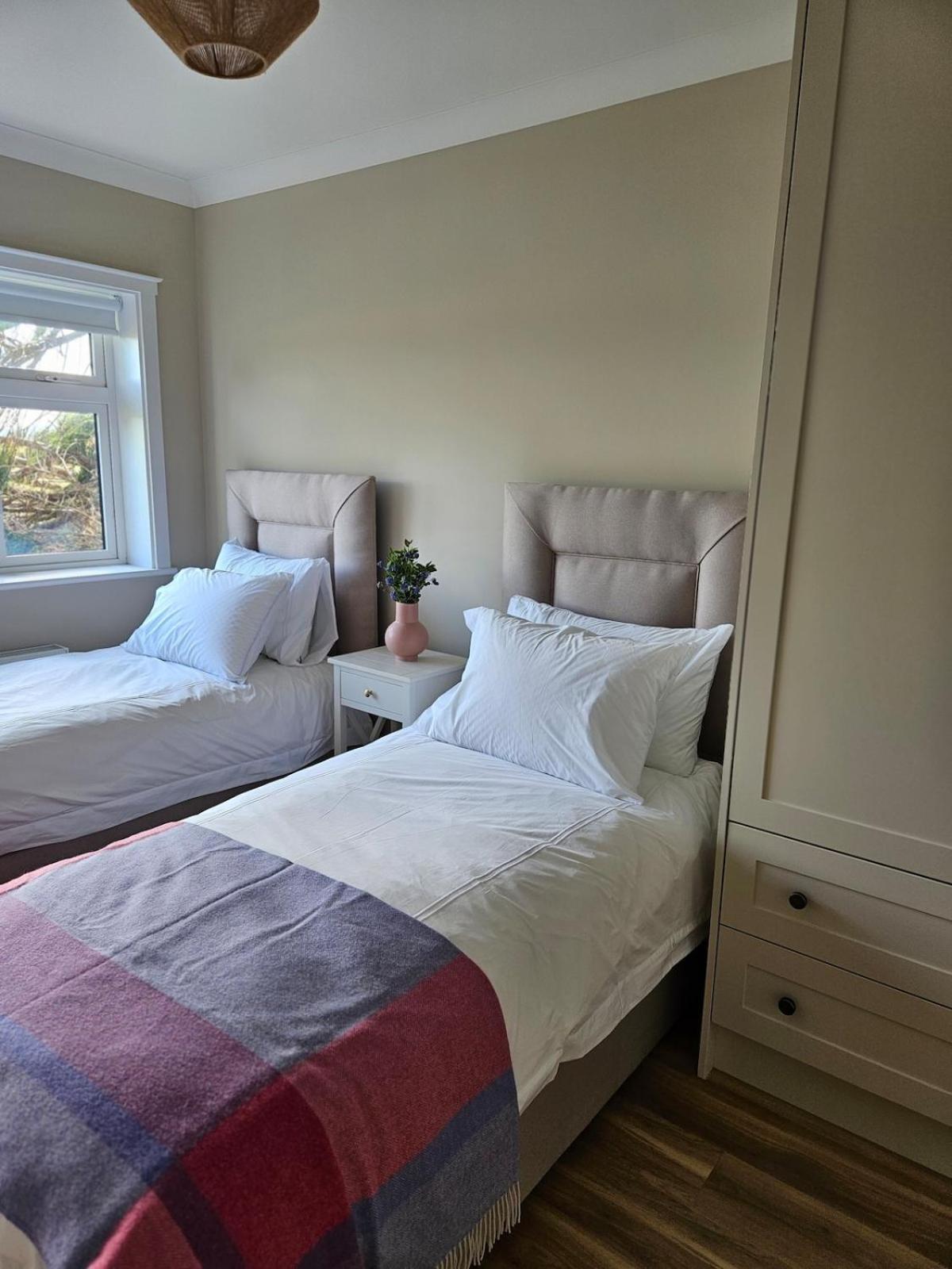 Three Bedroom Cosy Quiet Luxury In The Burren Wild Atlantic Way Casa vacanze