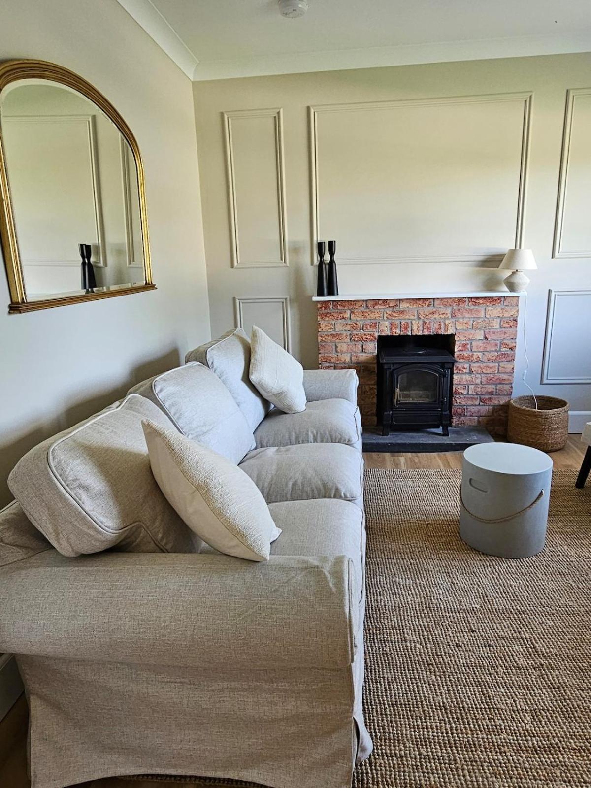 Three Bedroom Cosy Quiet Luxury In The Burren Wild Atlantic Way Casa vacanze Galway