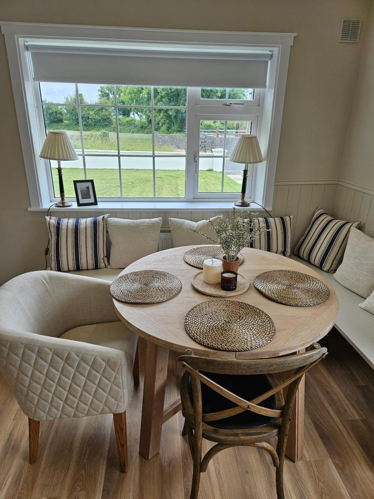 Casa vacanze Three Bedroom Cosy Quiet Luxury In The Burren Wild Atlantic Way Galway